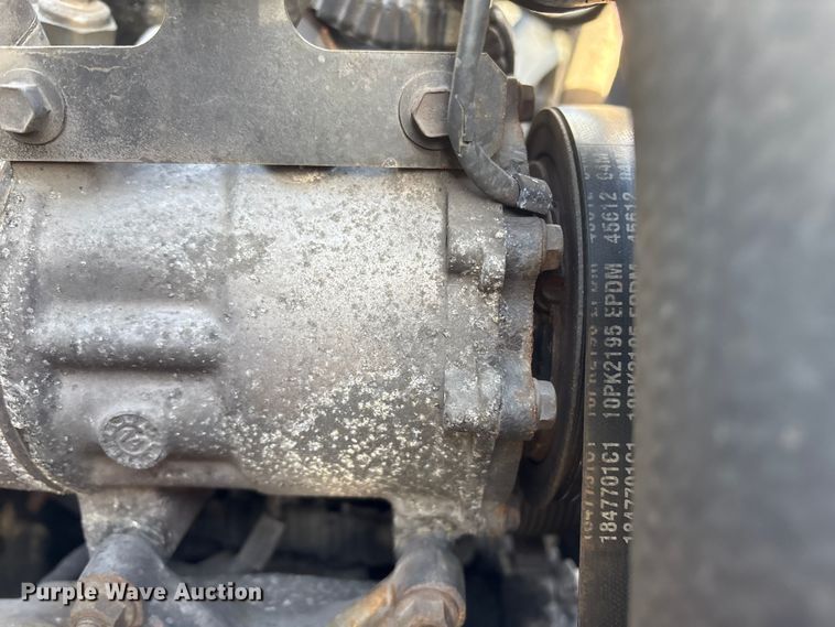 image for item YA1485 2015 International 4300 box truck