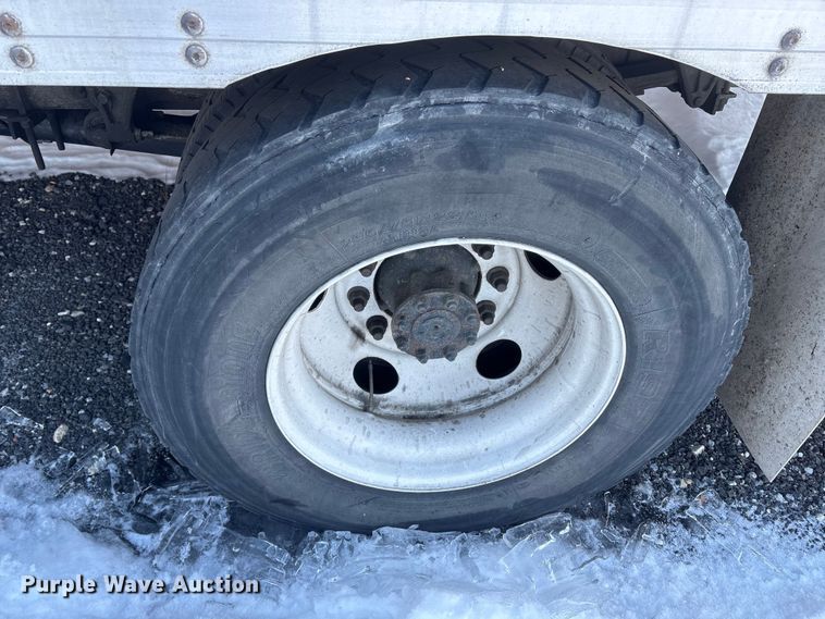 image for item YA1485 2015 International 4300 box truck