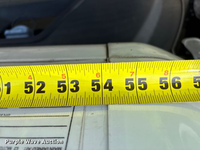 image for item YA1541 2017 Kenworth T680 semi truck