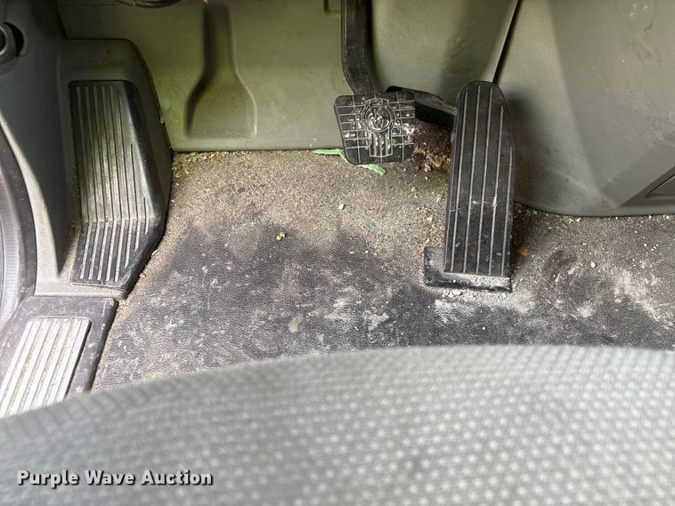 image for item YA1541 2017 Kenworth T680 semi truck