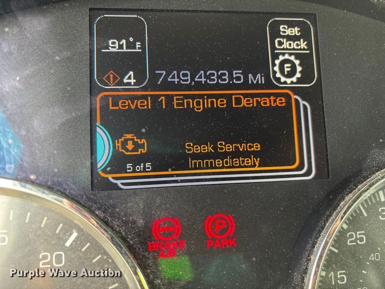 image for item YA1541 2017 Kenworth T680 semi truck