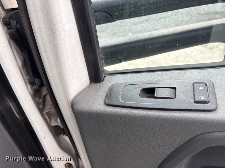 image for item YA1541 2017 Kenworth T680 semi truck