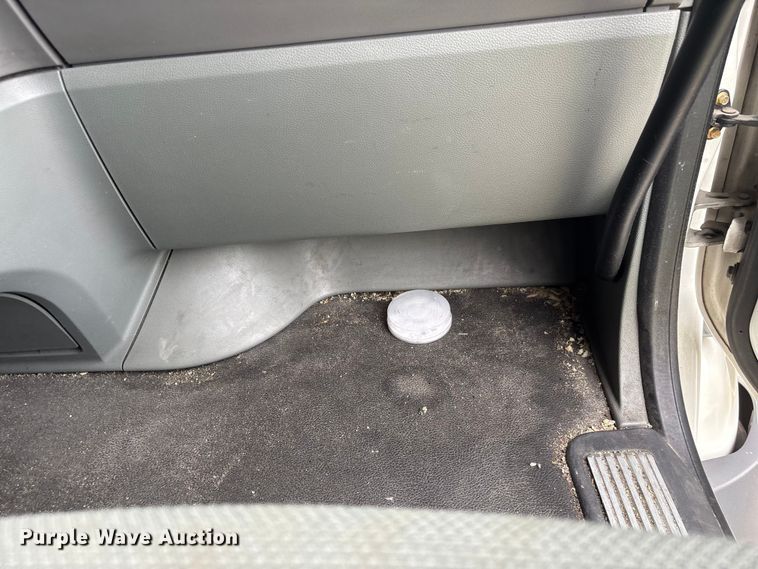 image for item YA1541 2017 Kenworth T680 semi truck