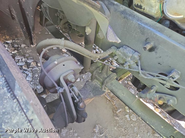 image for item YA1696 2020 Freightliner Cascadia semi truck