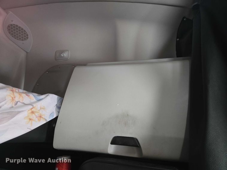 image for item YA1696 2020 Freightliner Cascadia semi truck