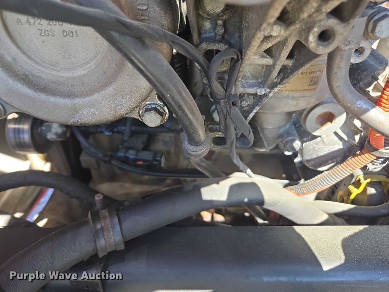 image for item YA1696 2020 Freightliner Cascadia semi truck