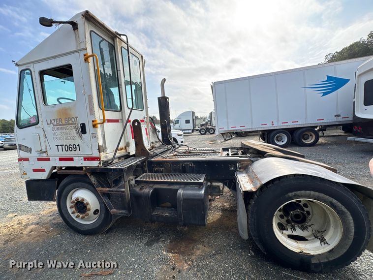 image for item YA1704 2006 Ottawa 30 yard truck