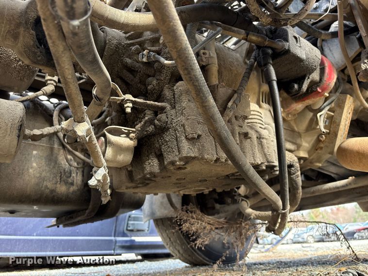 image for item YA1704 2006 Ottawa 30 yard truck