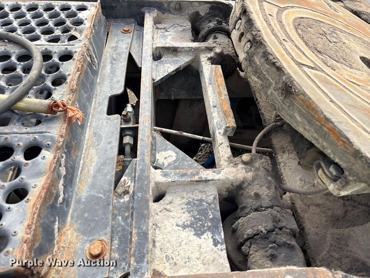 image for item YA1704 2006 Ottawa 30 yard truck