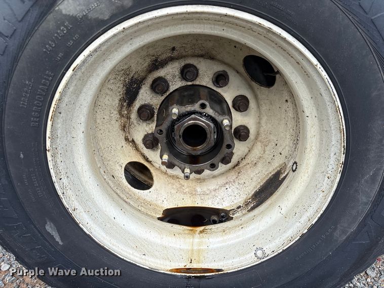 image for item YA1704 2006 Ottawa 30 yard truck