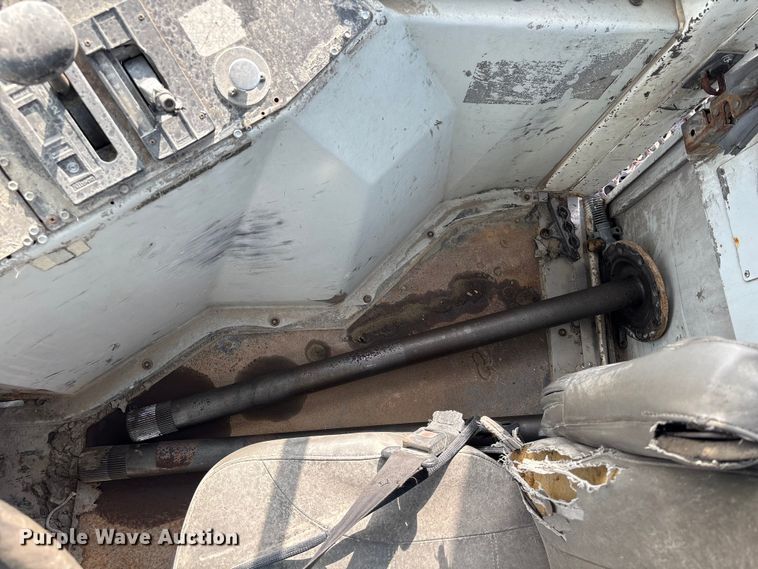 image for item YA1704 2006 Ottawa 30 yard truck