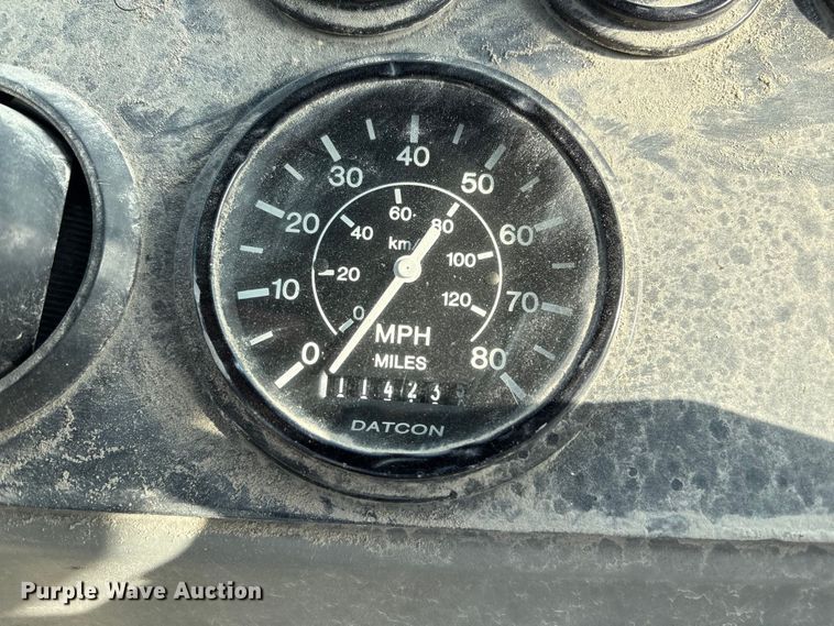 image for item YA1704 2006 Ottawa 30 yard truck