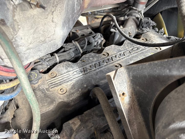 image for item YA1704 2006 Ottawa 30 yard truck