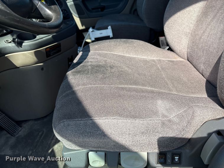 image for item YA1719 2019 Freightliner Cascadia semi truck