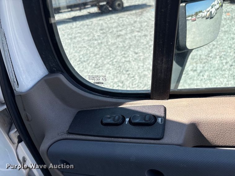 image for item YA1719 2019 Freightliner Cascadia semi truck