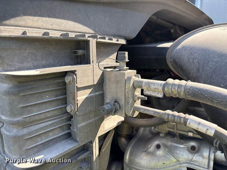 image for item YA1719 2019 Freightliner Cascadia semi truck