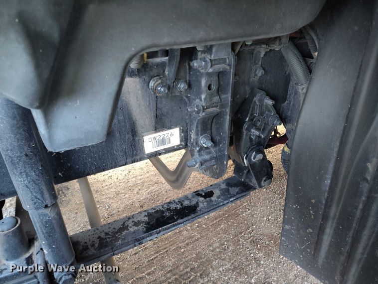 image for item YA1745 2016 Freightliner Cascadia semi truck