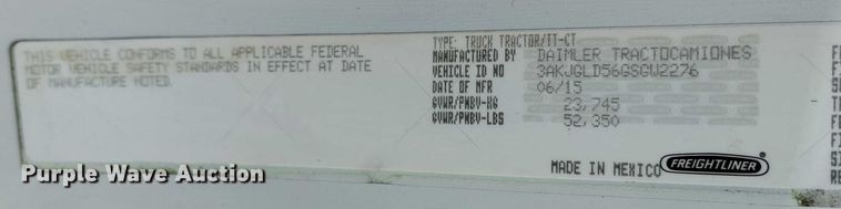 image for item YA1745 2016 Freightliner Cascadia semi truck