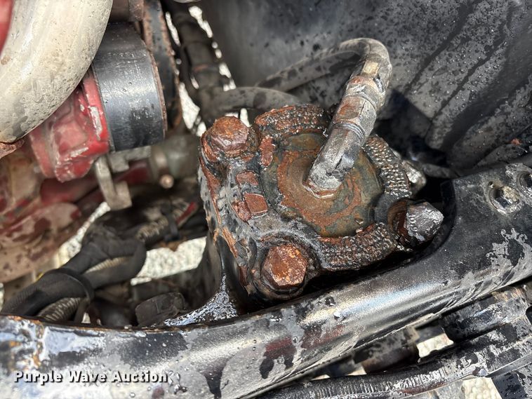 image for item YA1851 2018 Mack GU713 roll-off container truck