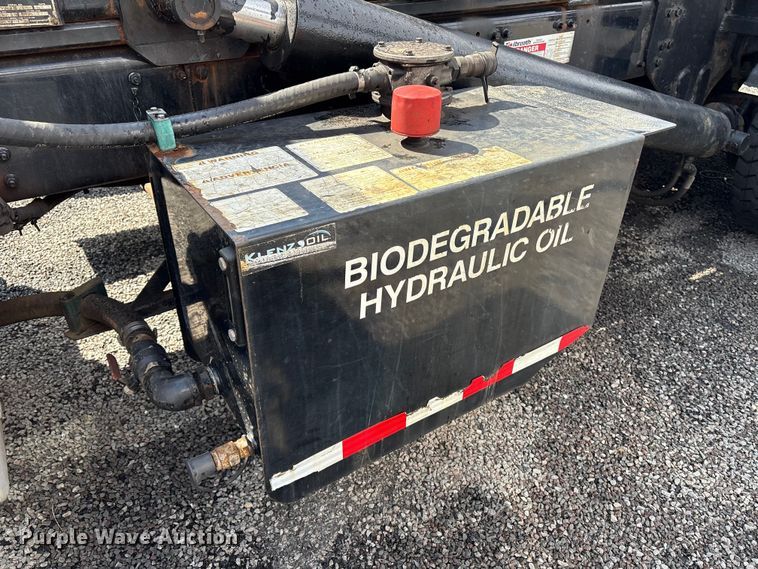 image for item YA1851 2018 Mack GU713 roll-off container truck