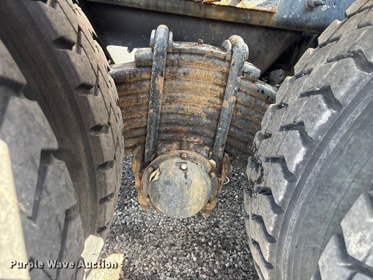 image for item YA1851 2018 Mack GU713 roll-off container truck