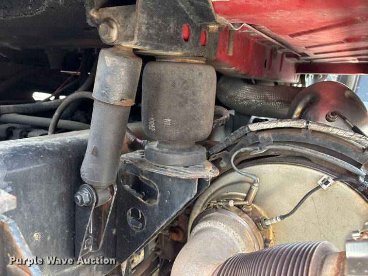 image for item YA1851 2018 Mack GU713 roll-off container truck