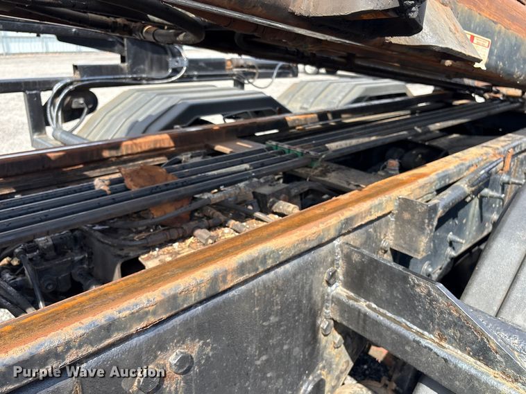 image for item YA1851 2018 Mack GU713 roll-off container truck