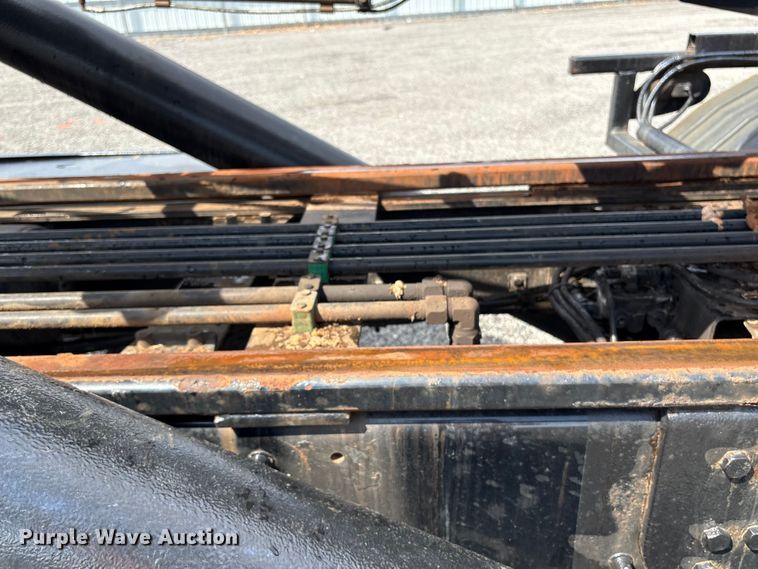 image for item YA1851 2018 Mack GU713 roll-off container truck