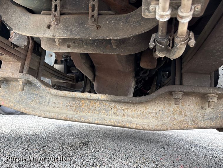 image for item YA1851 2018 Mack GU713 roll-off container truck