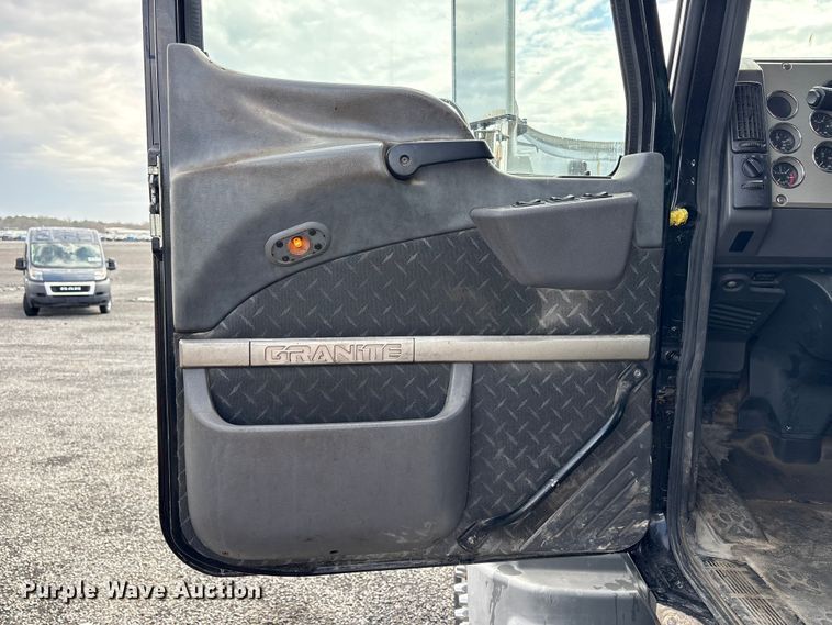 image for item YA1851 2018 Mack GU713 roll-off container truck