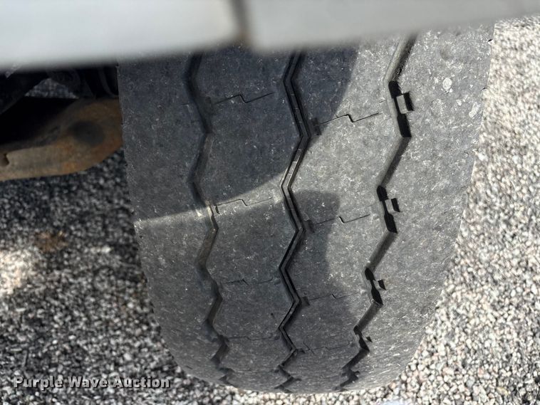 image for item YA1851 2018 Mack GU713 roll-off container truck