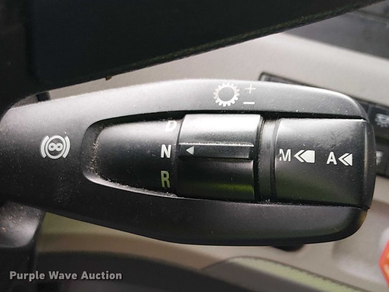 image for item YA1859 2019 Freightliner Cascadia semi truck