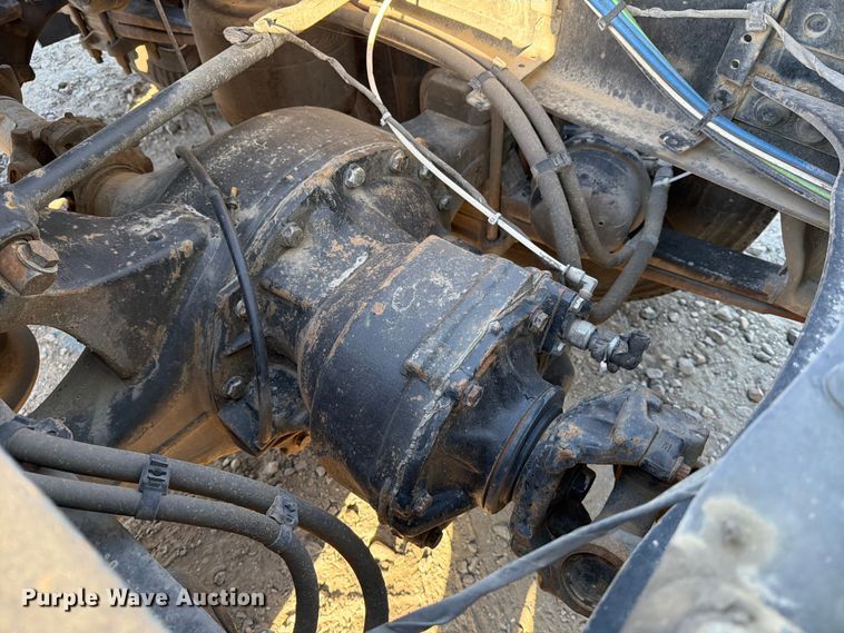 image for item YA1860 2020 Freightliner Cascadia semi truck