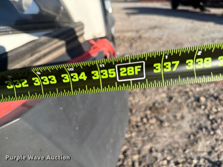 image for item YA1860 2020 Freightliner Cascadia semi truck