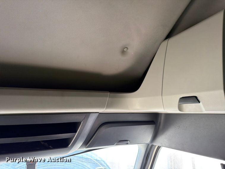 image for item YA1860 2020 Freightliner Cascadia semi truck