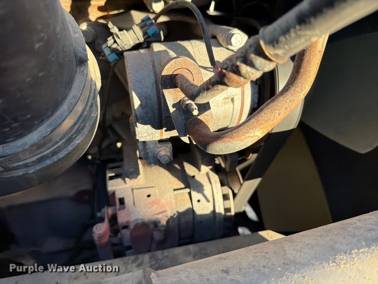 image for item YA1860 2020 Freightliner Cascadia semi truck