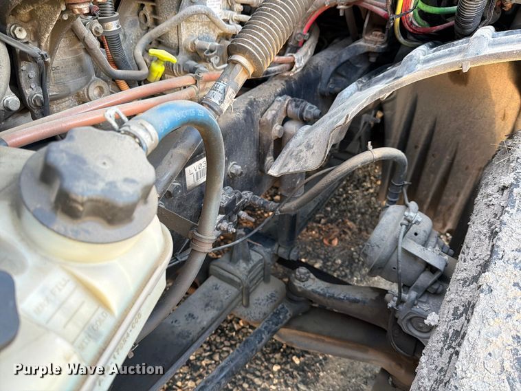 image for item YA1860 2020 Freightliner Cascadia semi truck