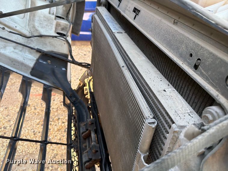 image for item YA1860 2020 Freightliner Cascadia semi truck