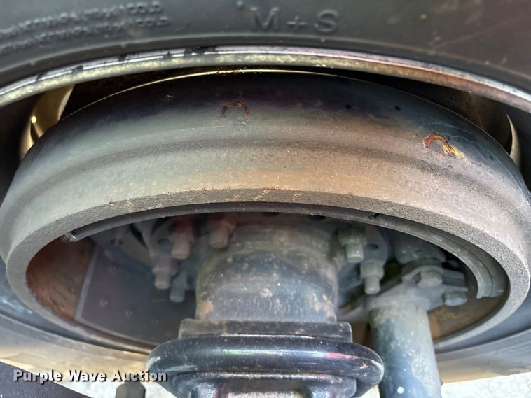 image for item YA1888 2018 Freightliner Cascadia semi truck