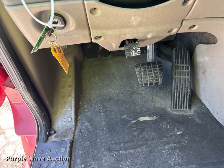 image for item YA1888 2018 Freightliner Cascadia semi truck