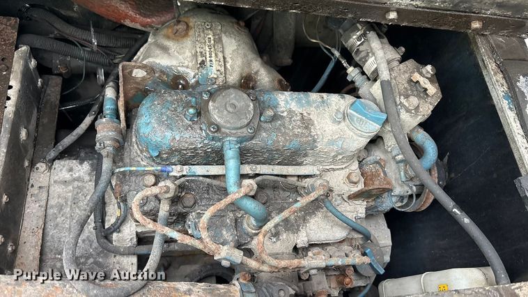 image for item YA1909 2003 International 9900i semi truck