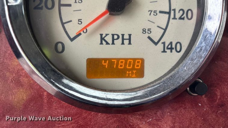 image for item YA1909 2003 International 9900i semi truck