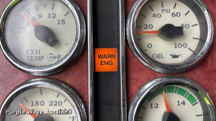 image for item YA1909 2003 International 9900i semi truck