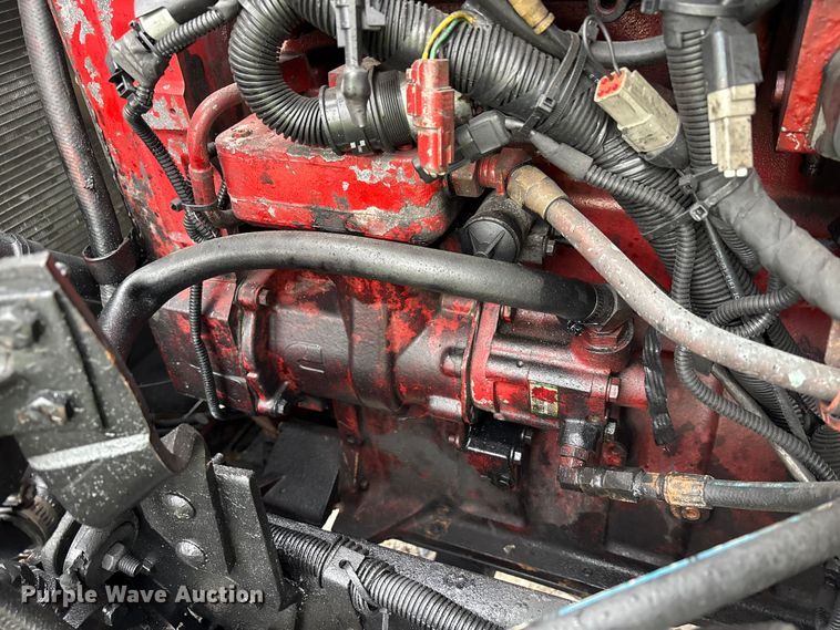 image for item YA1909 2003 International 9900i semi truck