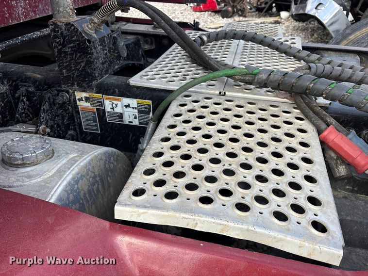 image for item YA1936 2016 Kenworth T680 semi truck