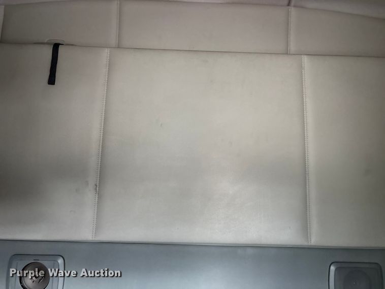 image for item YA1936 2016 Kenworth T680 semi truck