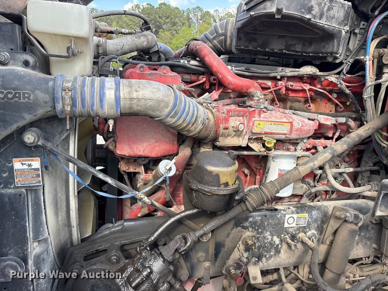 image for item YA1936 2016 Kenworth T680 semi truck