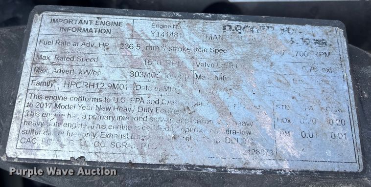 image for item YA1943 2018 Kenworth T680 semi truck