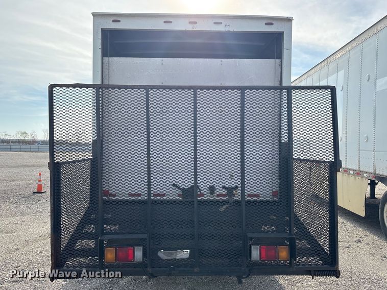 image for item YA1962 2018 Chevrolet Crew Cab box truck