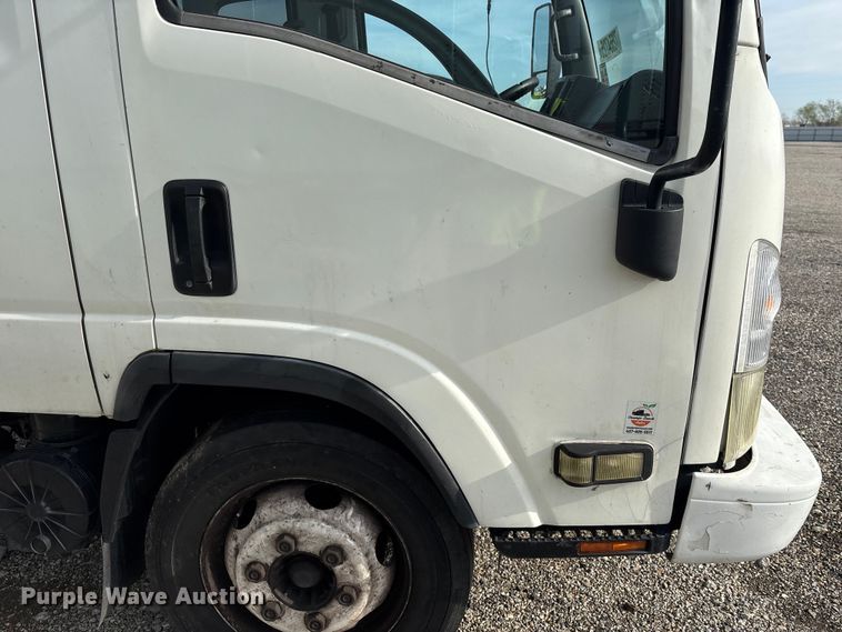 image for item YA1962 2018 Chevrolet Crew Cab box truck